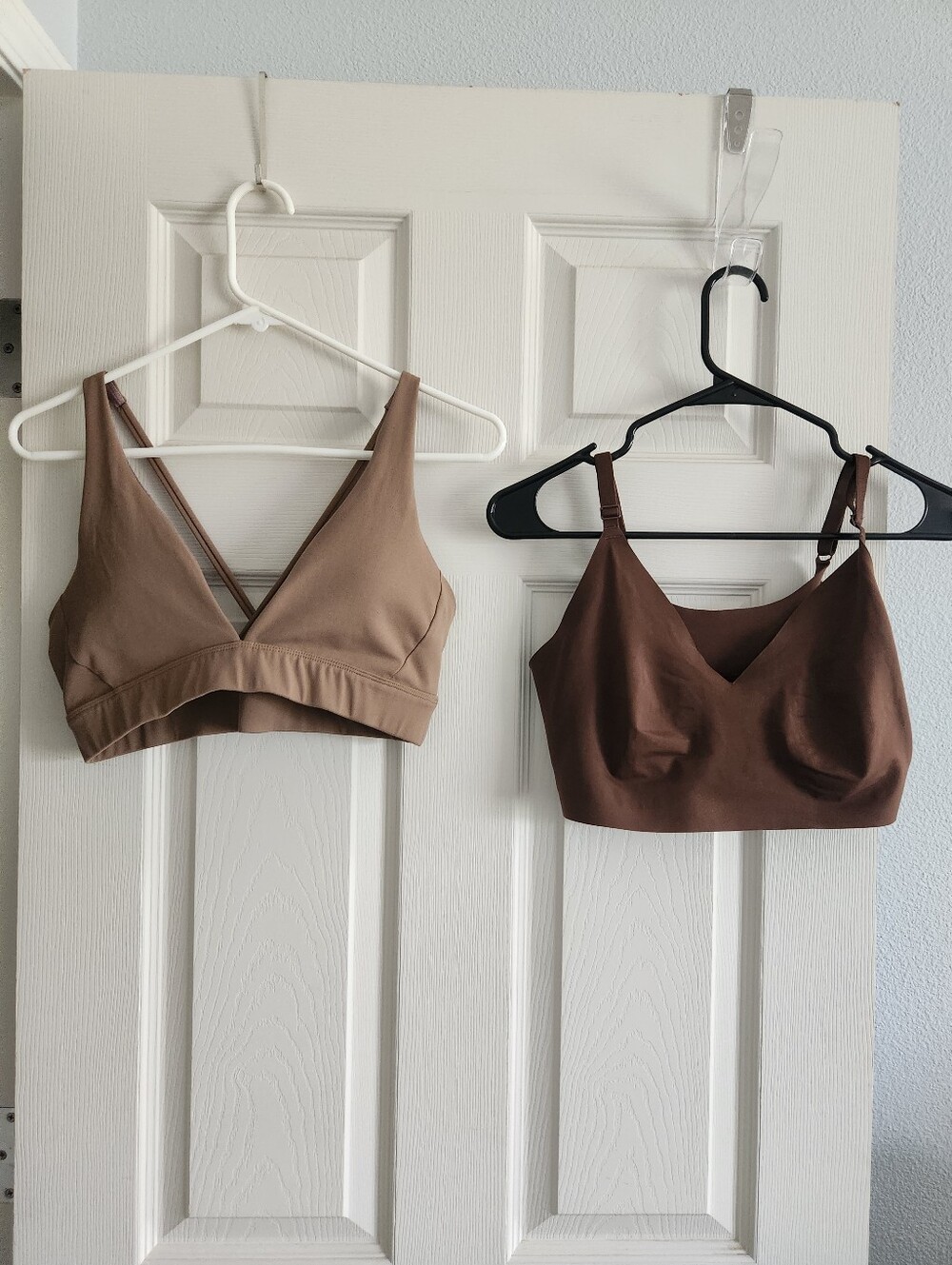 Women’s Seamless and V-Neck Bralette - Brown & Taupe